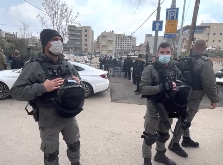 عائلة السعو تُجبر الشرطة على إزالة مكتب "بن غفير" من أمام منزلها