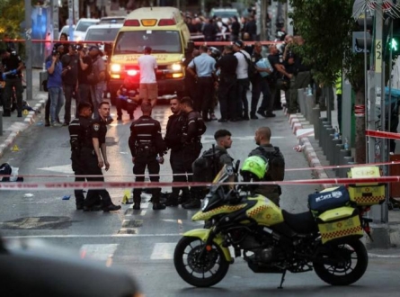 استشهاد المنفذ.. مقتل شرطي في عملية "تل أبيب"