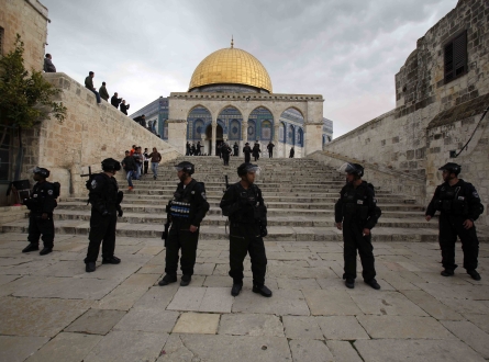 8 قرارات إبعاد عن الأقصى في يوم واحد