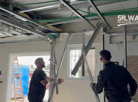 قرار ظالم يشرد عائلة المقدسي الطويل